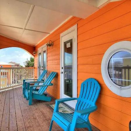 7 Bedroom Home Steps To The Beach With 4 Patios And Pool! Sleeps 20 Port Aransas Exterior photo
