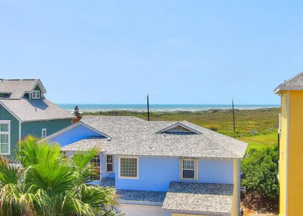 7 Bedroom Home Steps To The Beach With 4 Patios And Pool! Sleeps 20 Port Aransas Exterior photo